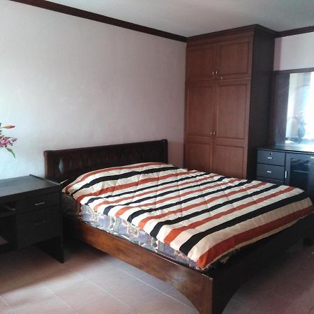 View Talay Condo #1 = Jomtien Call Me +66-8-68409-206 Pattaya Exterior photo