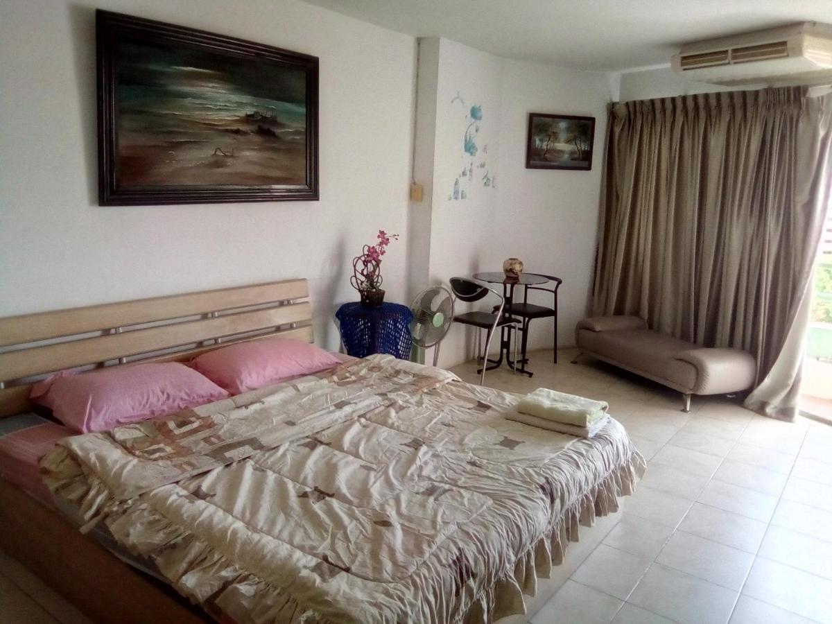 View Talay Condo #1 = Jomtien Call Me +66-8-68409-206 Pattaya Exterior photo